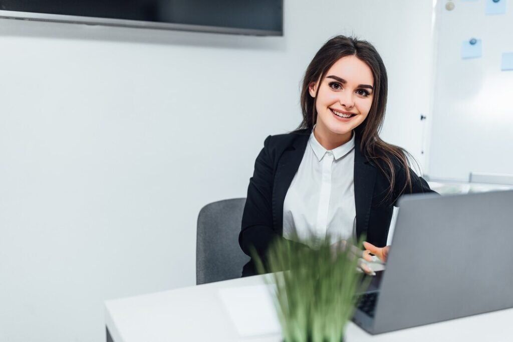 Compliance with E-commerce Trade Name and Domain Rules